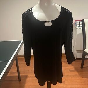 Atelier Sona Black Lace Sleeve Top